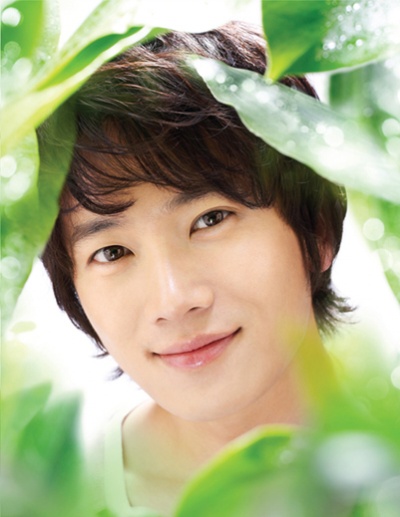 Ji Sung 
