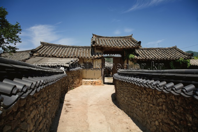 Nasangyeol House 