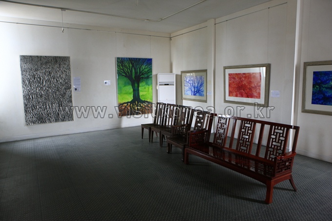 Gallery in the Garden