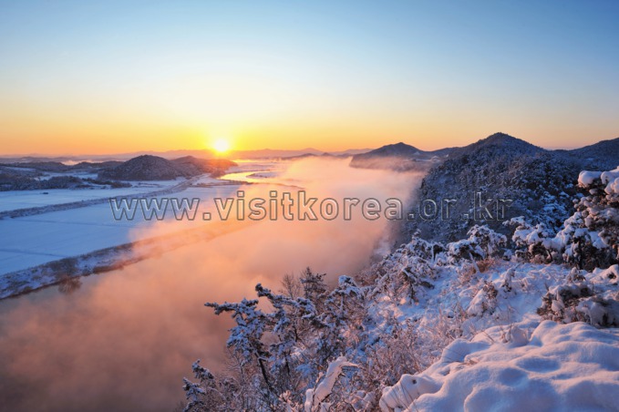 Sunrise at Yeongsangang River