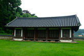 Tomb of General Kim Jwajin