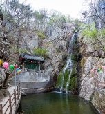Hongnyong Falls