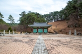 Royal Tomb in Myeongju-gun