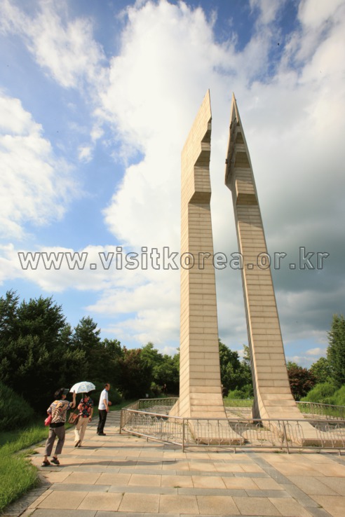 Commemorate White Horse hill Battle Site 