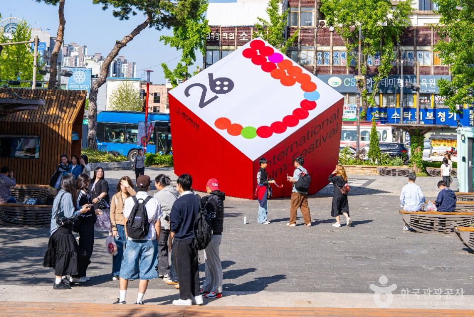 thumbnail-전주 영화의 거리-3