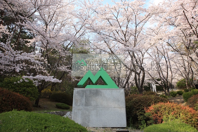 Jangboksan Park