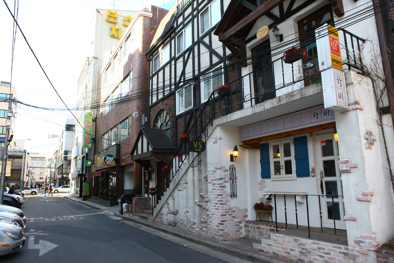 서래마을 베이커리 거리 ⓒ 한국관광공사