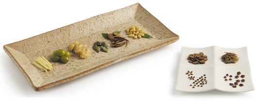 Preparing Nut Garnish poto