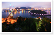 A Beautiful Port City Surrounded by Numerous Islands