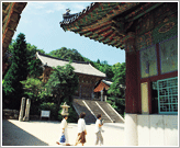Busan Beomeosa Temple