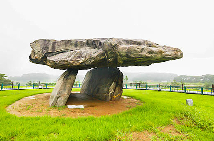 Bugeulli Jiseok dolmen, the representative dolmen in Ganghwa
