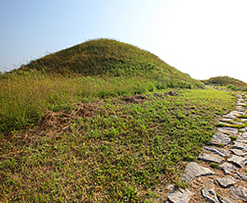 Bullo-dong Ancient Tomb Park