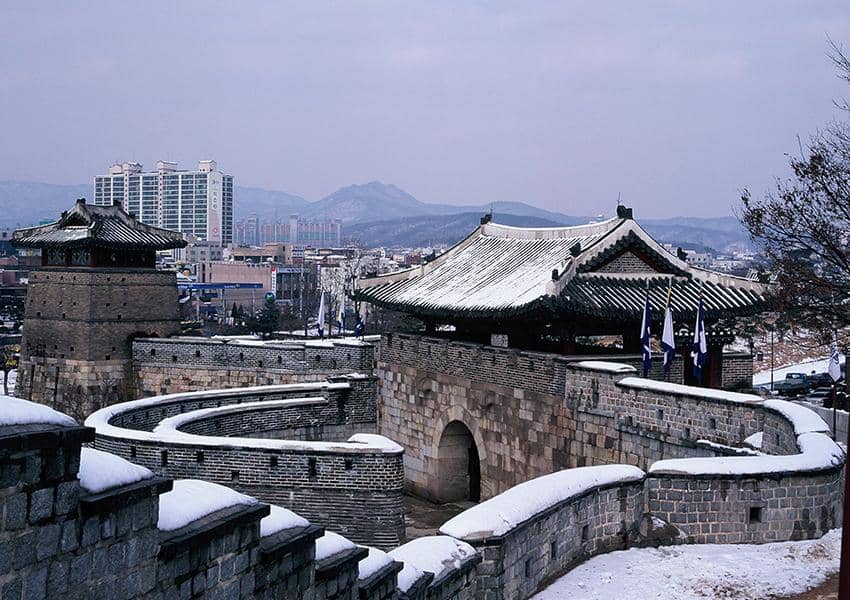 la puerta Hwaseomun.