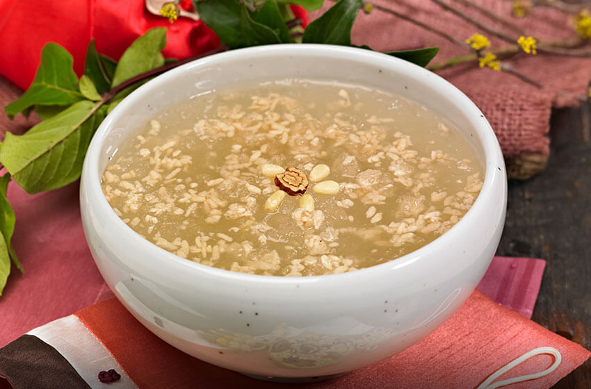 “Sikhye” (bebida dulce de arroz), disfrutado por el rey Gojong