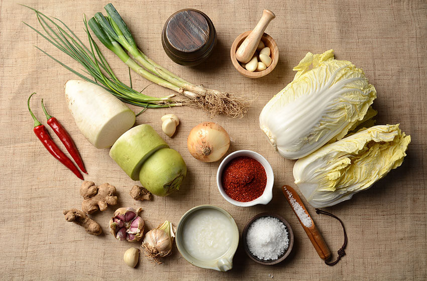Ingredientes utilizados en el “kimchi” (col, especias, etc.)