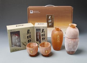 오적병(오징어술병)