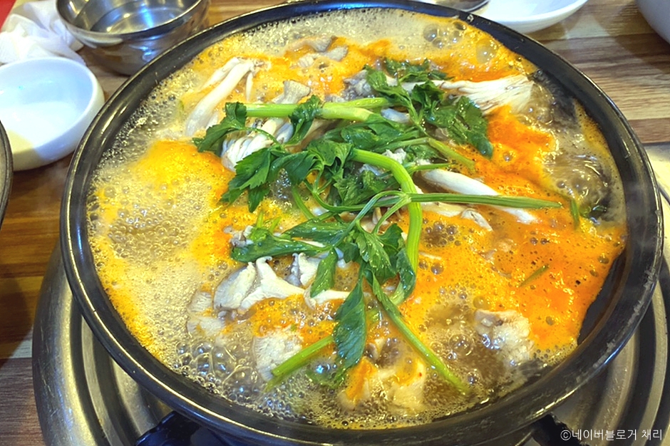 加陽刀切り麺 キノコ辛鍋