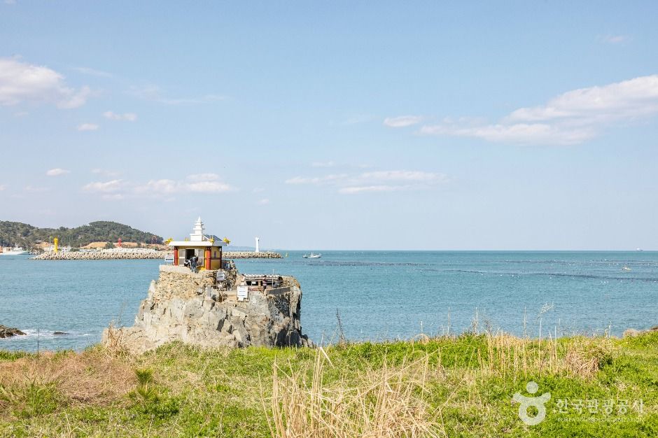 Osiria Coastal Walkway