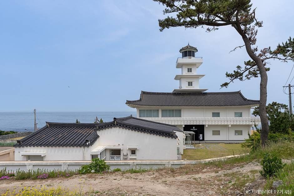 송대말등대 빛 체험전시관