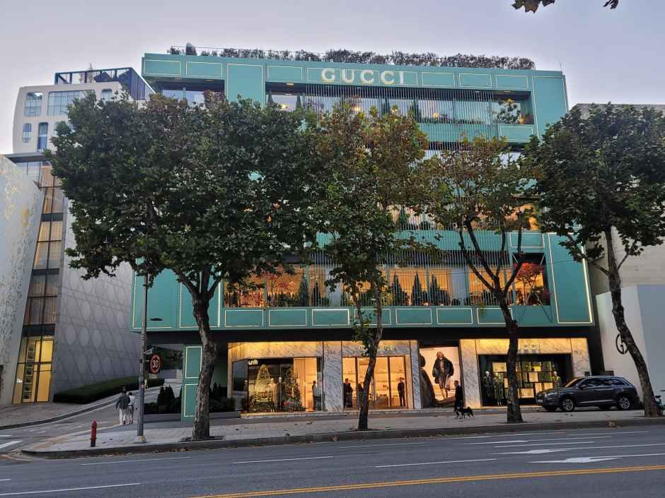 [事後免税店]GUCCI（グッチ）・チョンダム（清潭）フラッグシップ