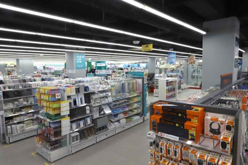 DAISO Suyu Market Branch No.2[Tax Refund Shop](다이소 수유시장2호점)