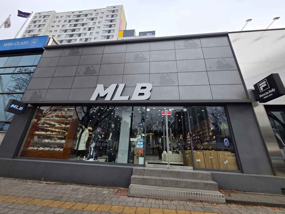 [事後免税店]MLB・ソンナムシンフン（城南新興）店