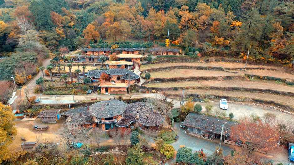 여수_쌍둥이네흙집펜션 (4).jpg