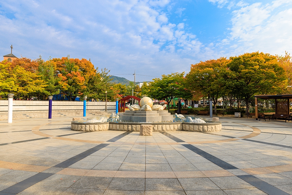 鳳谷テーマ公園
