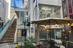 안경진정성 홍대점