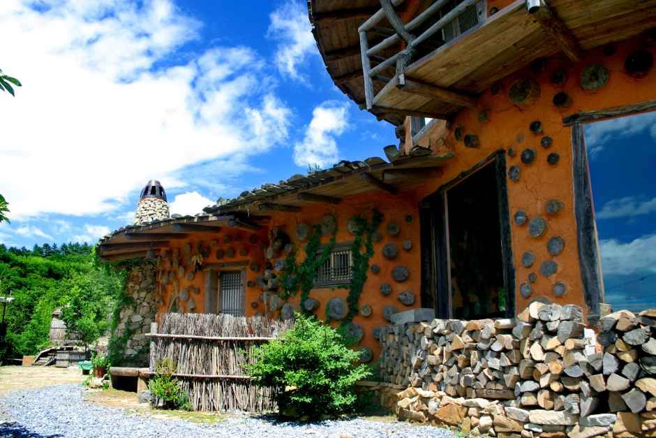 여수_쌍둥이네흙집펜션 (5).jpg