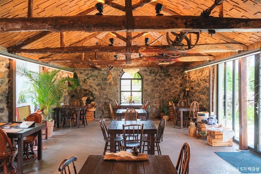 Jeju Dol Changgo (Stone Warehouse)