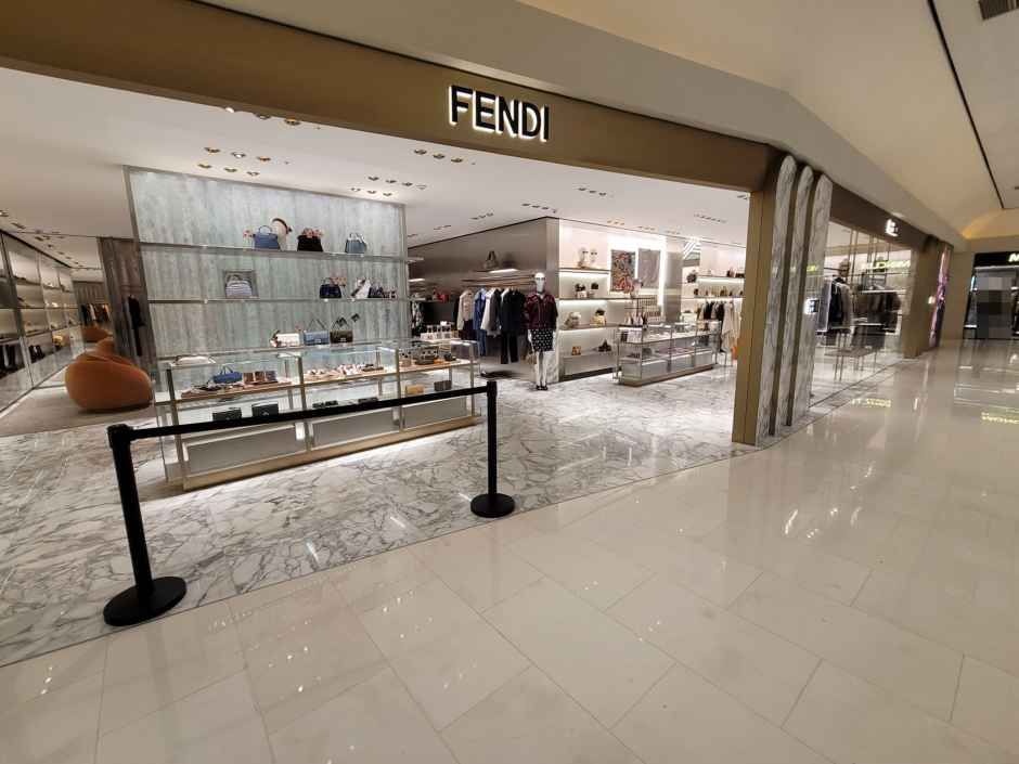 펜디 신세계백화점 강남점