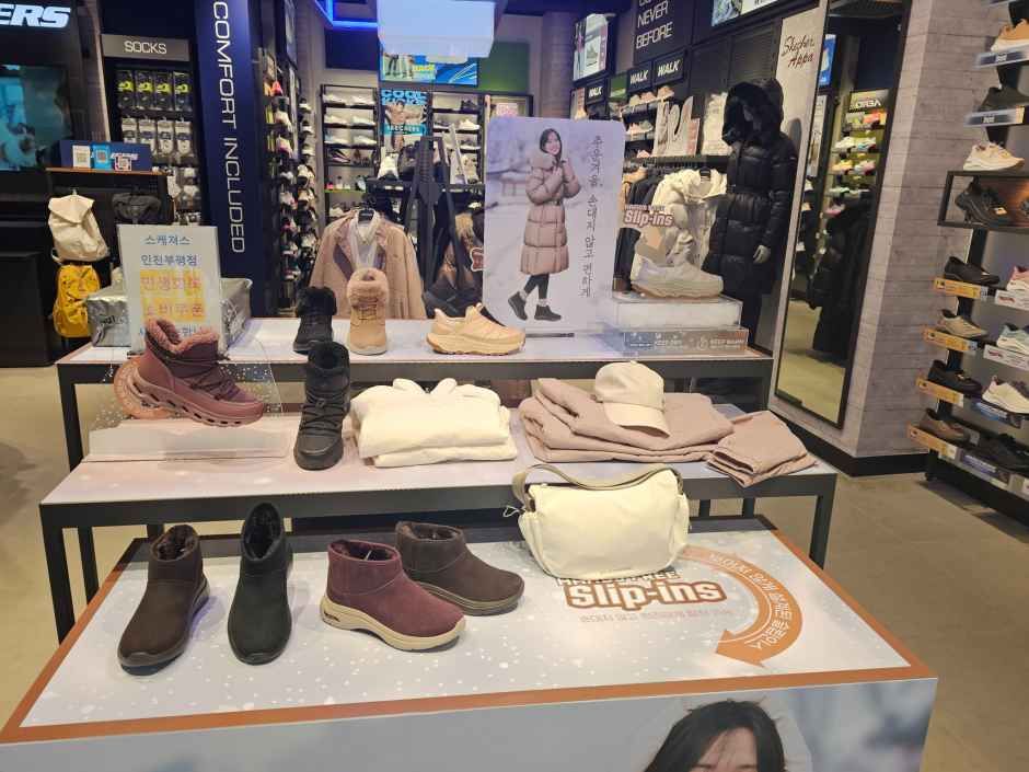 [事後免税店]SKECHERS（スケッチャーズ）・インチョンブピョン（仁川富平）店(스케쳐스 인천부평점)