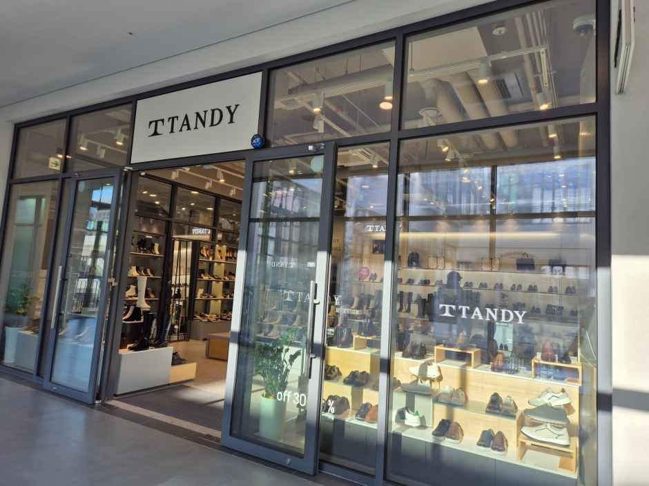 [事後免税店] Tandy（タンディ）・現代プレミアムアウトレットテジョン（大田）店(탠디 현대프리미엄아울렛 대전점)