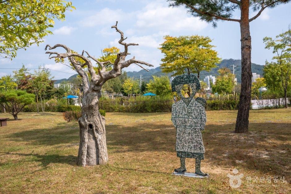 장소가 잇는 인연, 양구 가을 여행_강원_양구_박수근미술관_2.jpg