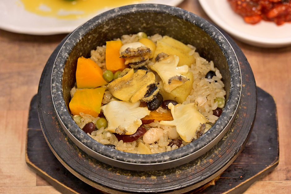多锅美食店