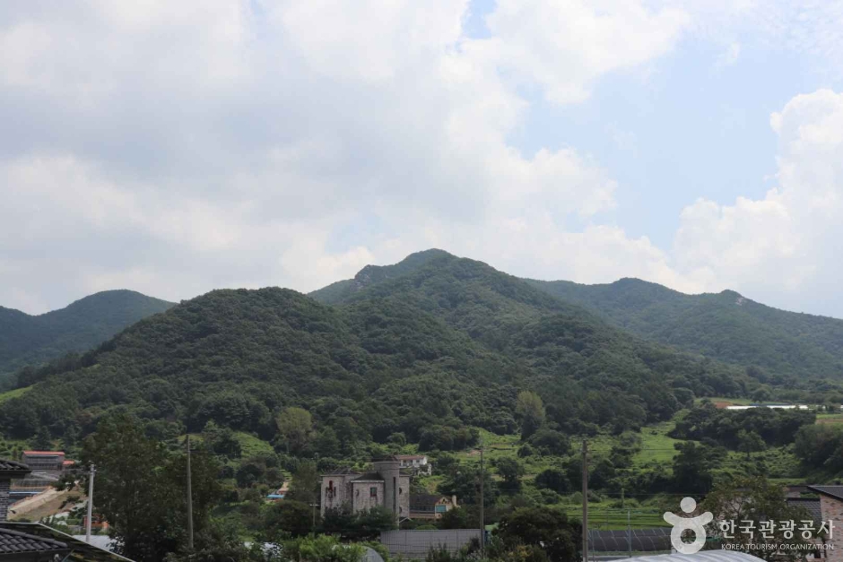 Deoksungsan Mountain