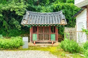 죽산 두현리 석조삼존불입상