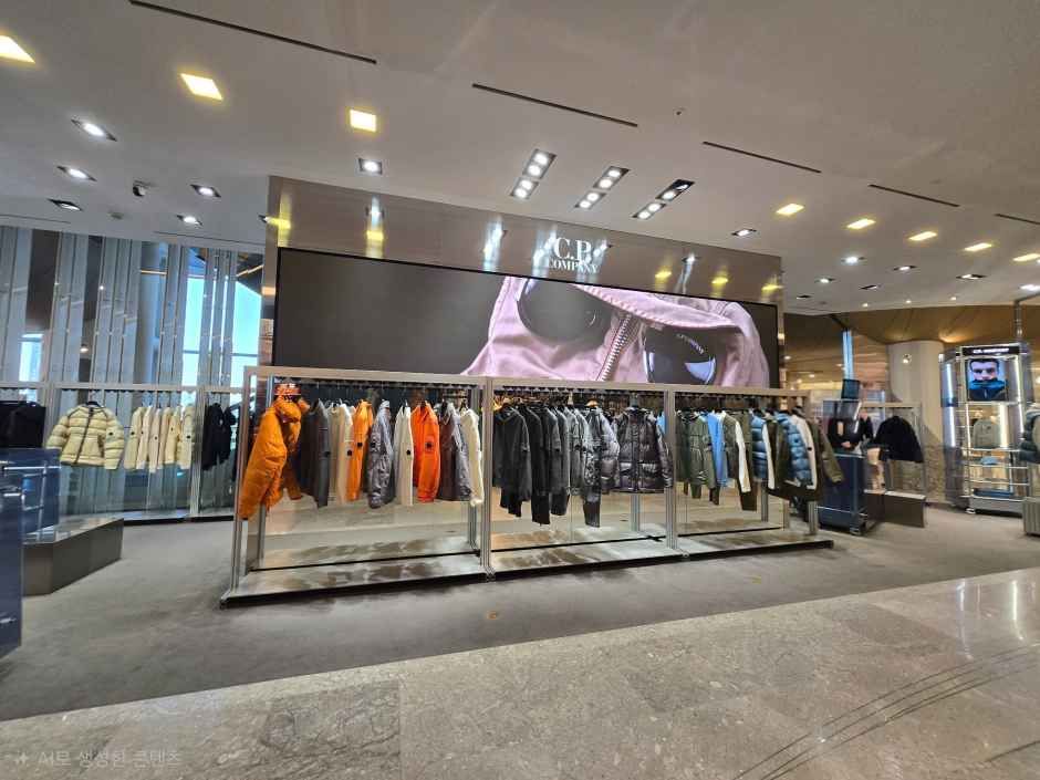 CP컴퍼니 롯데백화점 잠실 에비뉴엘점