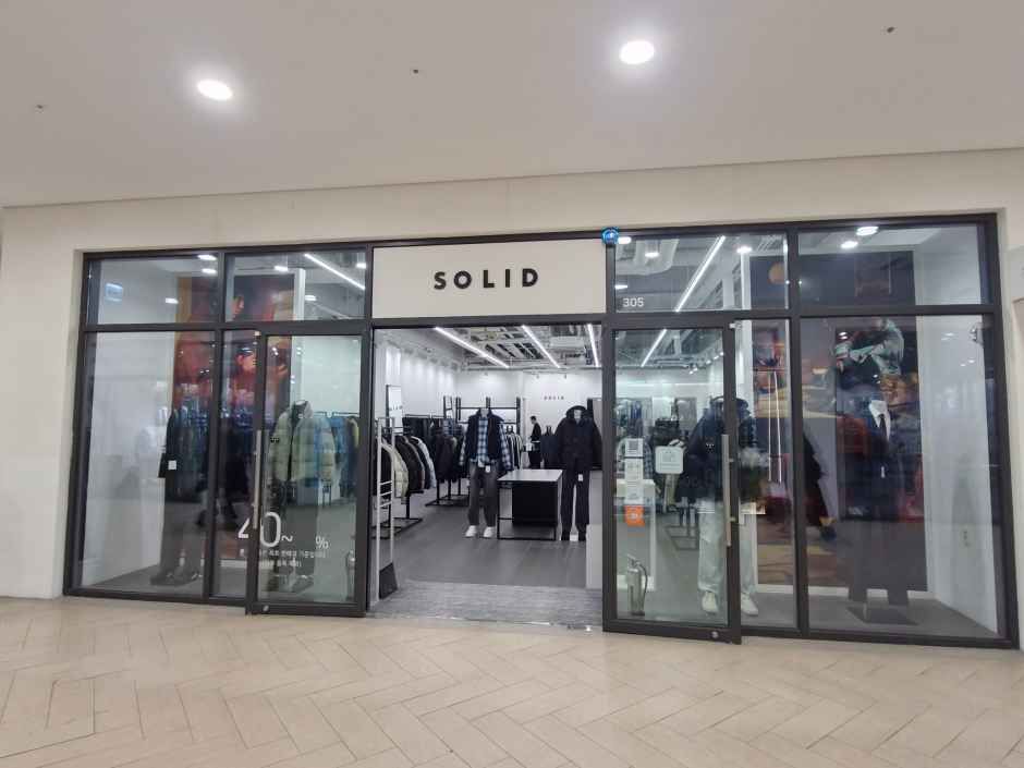 Solid Homme 现代高级奥特莱斯 金浦店