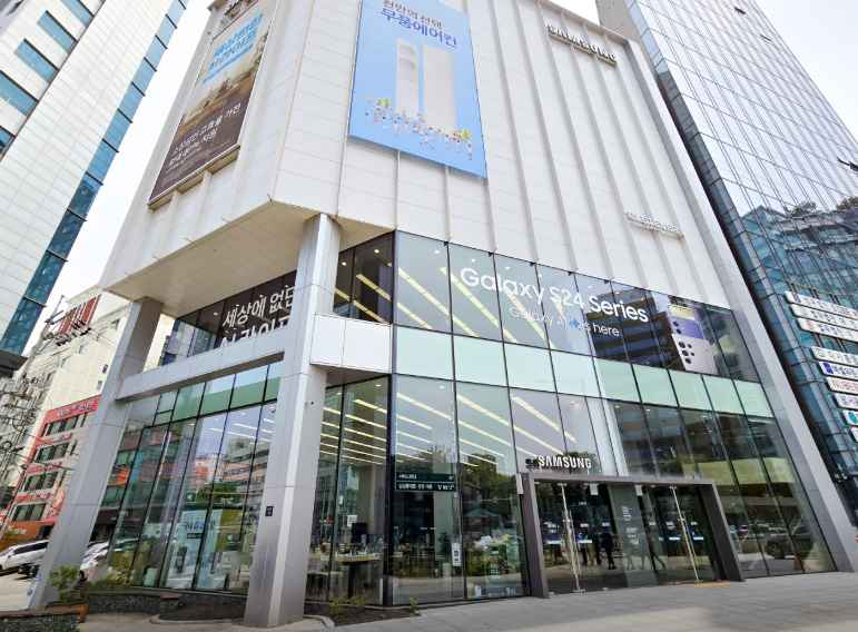 Samsung Store Seocho [Tax Refund Shop](삼성스토어 서초)