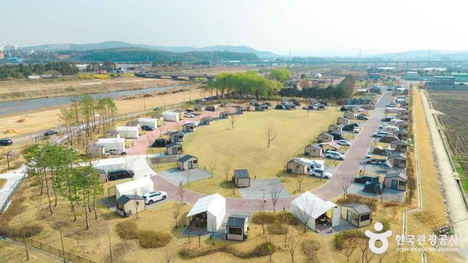 복하천 제3수변공원 캠핑장