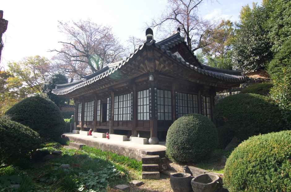 金龍鶴家屋