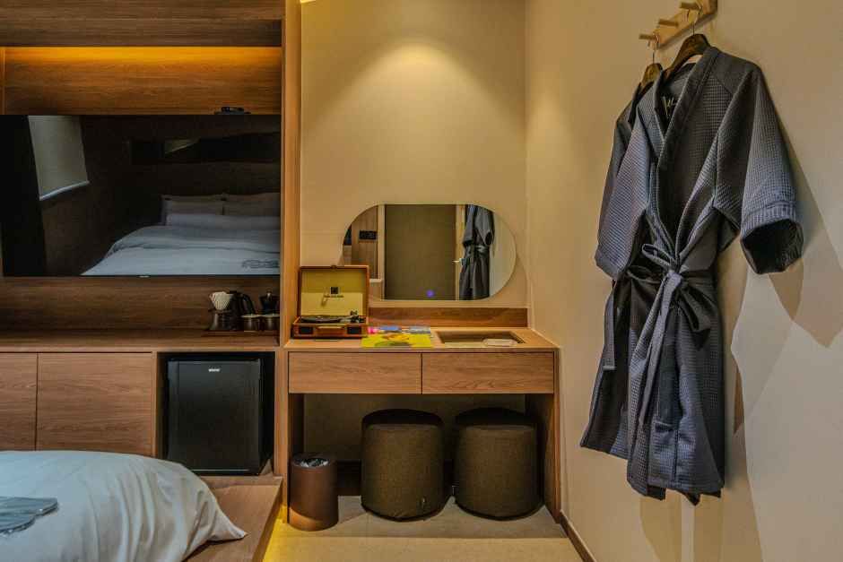 광주_메종 드 온유 호텔 광주 첨단점_사운드 힐링 (1).jpg