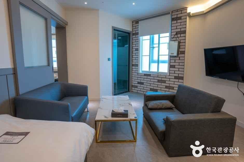 리치스테이호텔