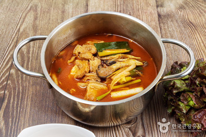 백송식당 - 충청북도 청주시 흥덕구 - 가볼만한곳 - 관광지랭킹