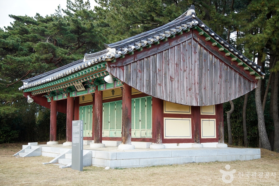 襄阳东海神墓地