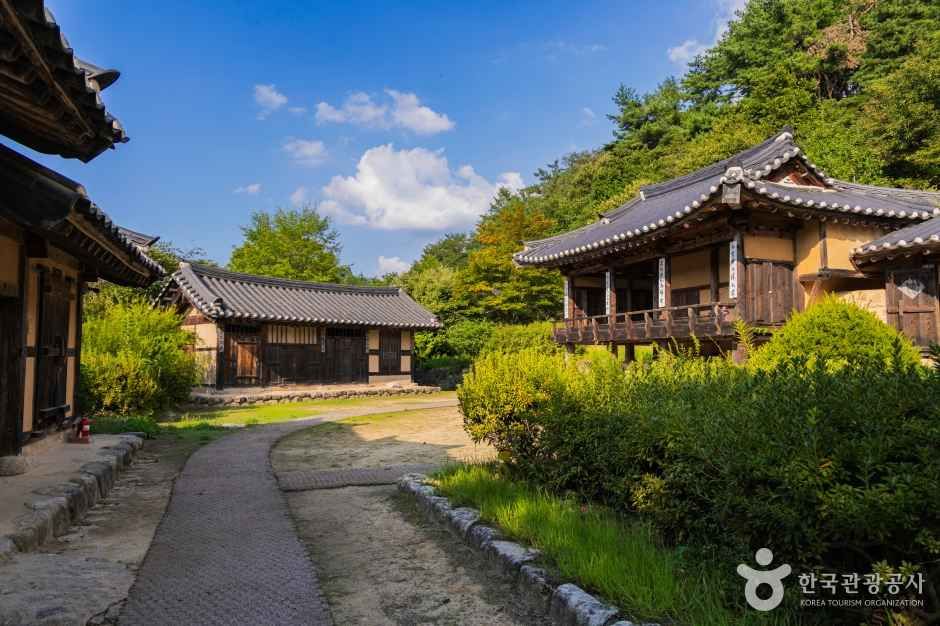 士人村