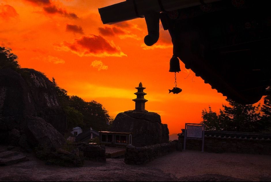 Sancheong Beopgyesa Three-Story Stone Pagoda