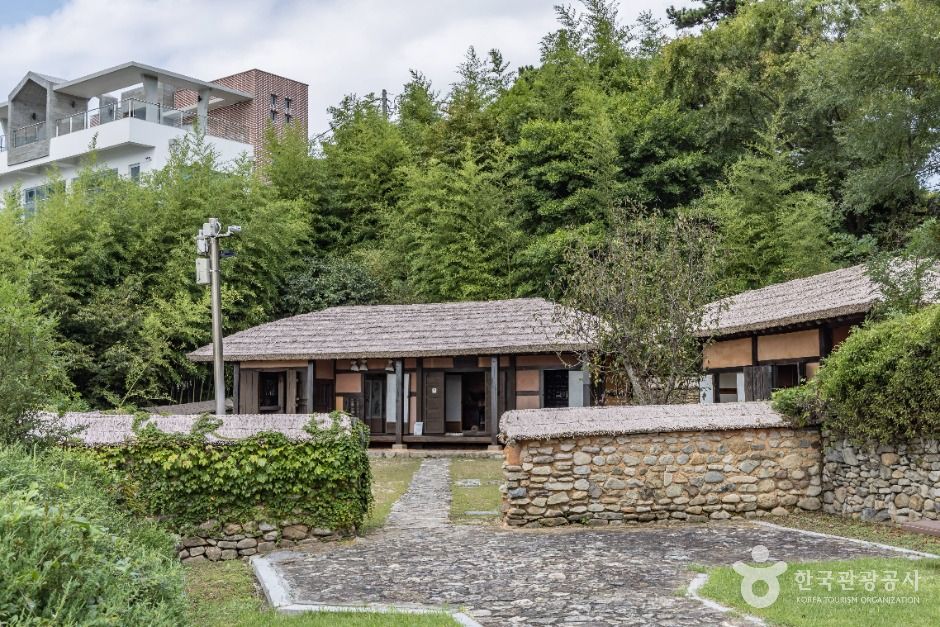 Cheongma Birthplace